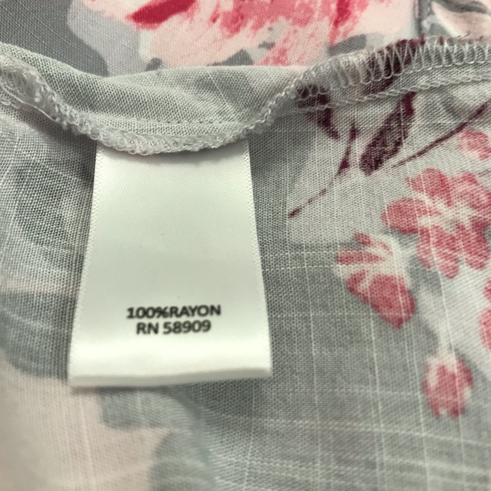Allison Daley Medium Floral Button-Up Blouse - Pink and Gray - Picture 10 of 12